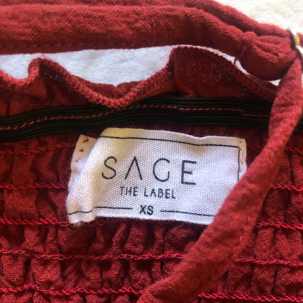 Red top - Picture 2 of 2